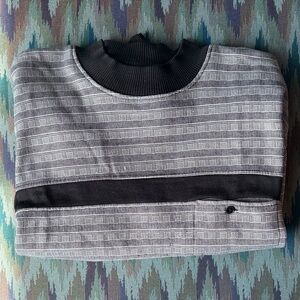 Vintage 80’s Knightsbridge Textured Gray Sweatshirt with Black Crew Neck